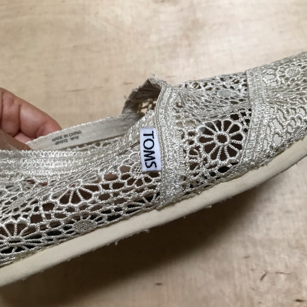 Toms Crochet Beige Slip On Size 10 - Picture 7 of 8